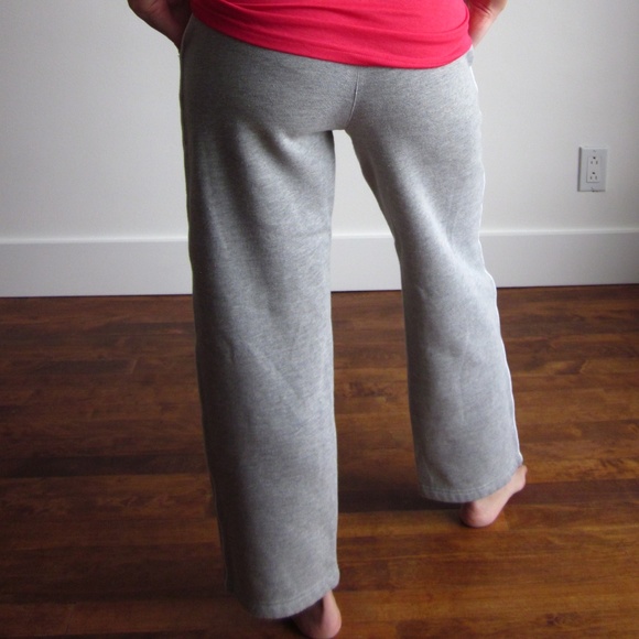 Puma - Grey Sweatpants (Boys - M) - Picture 3 of 10